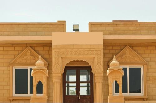 Emirates Luxury Desert Camp in Jaisalmer Emirates Luxury Desert Camp in Jaisalmer
