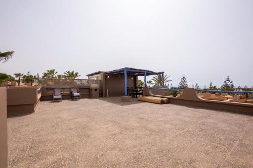 Seabreeze 2BR Haven Ocean Walk and Sunsets in Mirleftas Seabreeze 2BR Haven Ocean Walk and Sunsets in Mirleftas