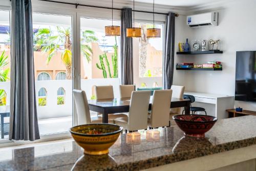 Seabreeze 2BR Haven Ocean Walk and Sunsets in Mirleftas Seabreeze 2BR Haven Ocean Walk and Sunsets in Mirleftas