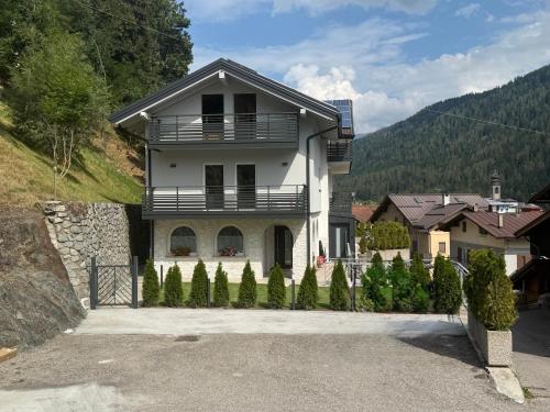 A szálláshely kívülről, Al Piz - Dimora Alpina in Pellizzano A szálláshely kívülről, Al Piz - Dimora Alpina in Pellizzano