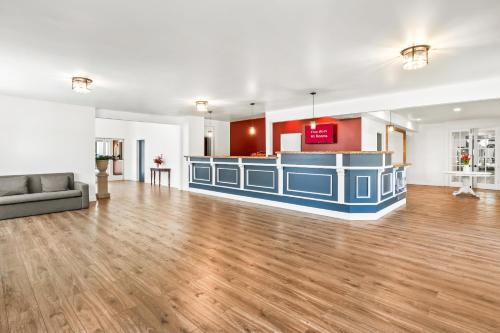 לובי, HomeTowne Studios Yuba City Bonanza – Marysville in יובה סיטי(סי אי) לובי, HomeTowne Studios Yuba City Bonanza – Marysville in יובה סיטי(סי אי)