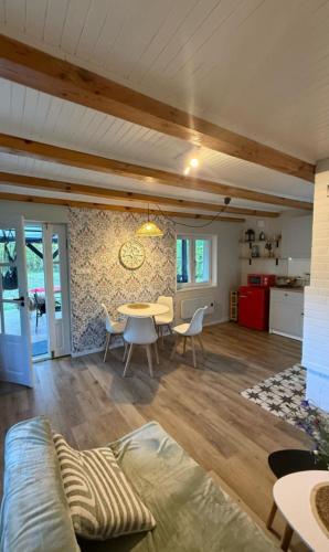 Daleko od Szosy in Zaluski Daleko od Szosy in Zaluski