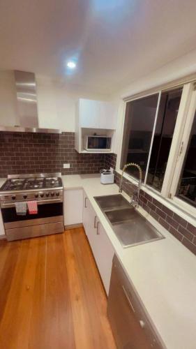 Modern 3BR home, Close to parliament , Canberra in Red Hill Modern 3BR home, Close to parliament , Canberra in Red Hill