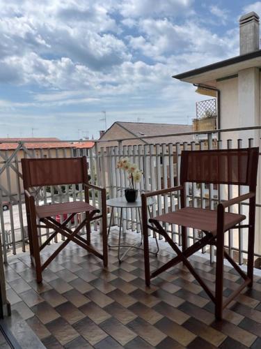 Terraza/balcón, Apartamento de m² en Udine, con 2 habitación(es) y 1 baño(s) privado(s) (MIRELLA'S CUTE PLACE) in Udine Terraza/balcón, Apartamento de m² en Udine, con 2 habitación(es) y 1 baño(s) privado(s) (MIRELLA'S CUTE PLACE) in Udine