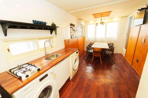 2 - Gu&Anne House Seoul Hongdae Stn 5rooms,4bathroom