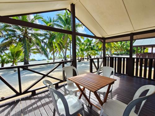 balkon/terras, Sunset Bungalows in Aitutaki balkon/terras, Sunset Bungalows in Aitutaki