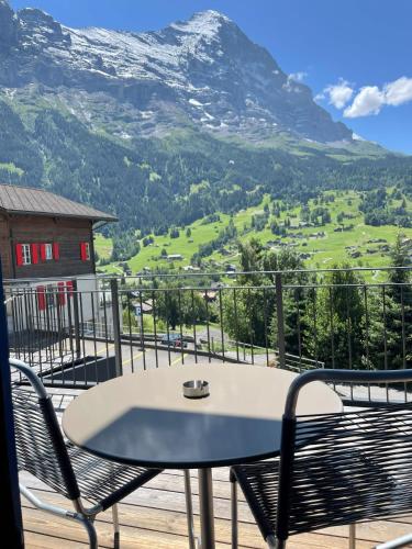 Jungfrau Lodge, Swiss Mountain Hotel in Grindelwald Jungfrau Lodge, Swiss Mountain Hotel in Grindelwald