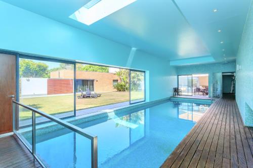 Úszómedence, BeGuest Quinta da Marinha Prime Villa in Areia Úszómedence, BeGuest Quinta da Marinha Prime Villa in Areia