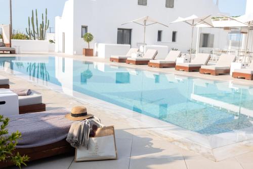 Swimming pool, 18 Grapes Hotel in Naxos Island Swimming pool, 18 Grapes Hotel in Naxos Island