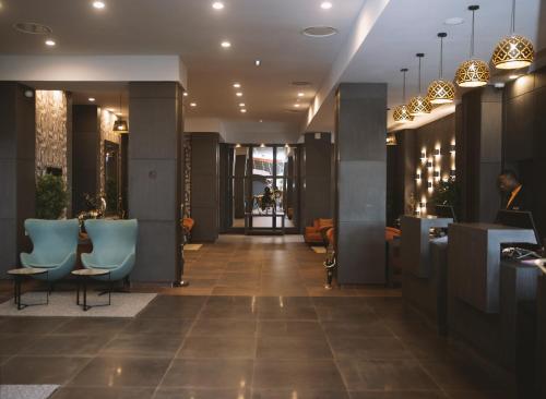 Előcsarnok, Azalaï Hôtel Ouagadougou (Azalai Hotel Ouagadougou) in Ouagadougou Előcsarnok, Azalaï Hôtel Ouagadougou (Azalai Hotel Ouagadougou) in Ouagadougou