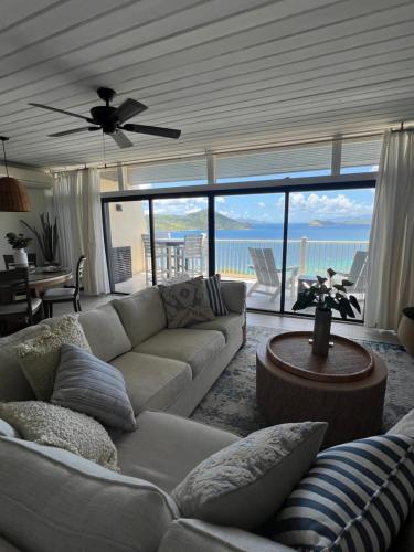 Mermaid Escape - Amazing Views! in Smith Bay Mermaid Escape - Amazing Views! in Smith Bay