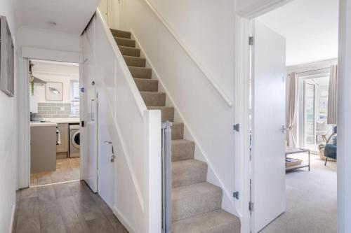 Facilities, Sunset Beach in Freshwater North Facilities, Sunset Beach in Freshwater North