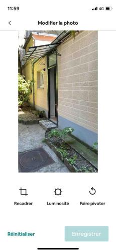 Parisian little house-studio in Montmartre Parisian little house-studio in Montmartre