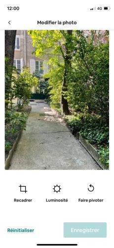 Parisian little house-studio in Montmartre Parisian little house-studio in Montmartre