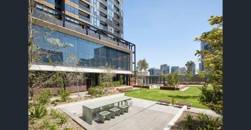 35D Amazing City View Yarra River Free Parking 2BR in Macleod 35D Amazing City View Yarra River Free Parking 2BR in Macleod