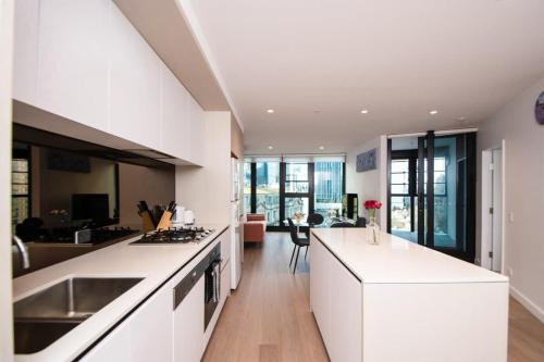 65D Great City Stay 2BR Free Tram Gym & Pool in Macleod 65D Great City Stay 2BR Free Tram Gym & Pool in Macleod