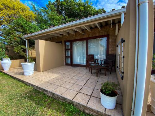 Patogumai, Agulhas House & Diving in Umkomaas Patogumai, Agulhas House & Diving in Umkomaas