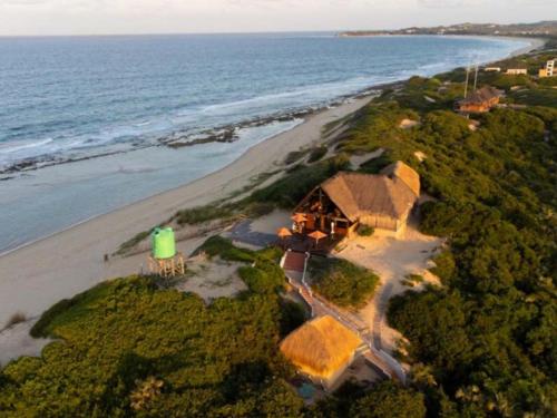 Экстерьер, Mango Beach Lodge in Иньямбане Экстерьер, Mango Beach Lodge in Иньямбане