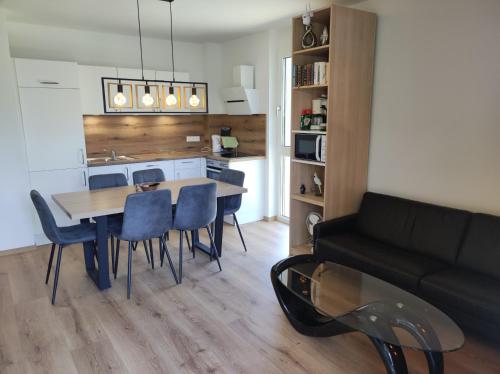 Restaurant, TOP Ferienwohnung Rosanna - Adults only in Puntigam Restaurant, TOP Ferienwohnung Rosanna - Adults only in Puntigam