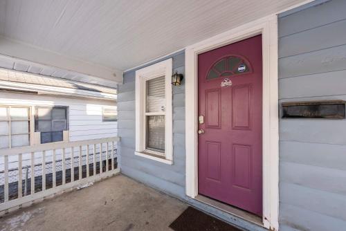 The Cozy Bellows - Retreat for 4 in Franklinton The Cozy Bellows - Retreat for 4 in Franklinton