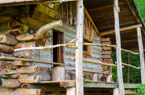 Ubytování v divočině (Ubytovani v divocine) in Srbska Kamenice Ubytování v divočině (Ubytovani v divocine) in Srbska Kamenice
