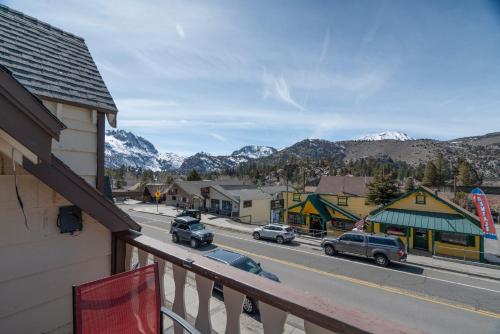Rainbow Ridge B - 1BR/1BA in June Lake (CA) Rainbow Ridge B - 1BR/1BA in June Lake (CA)