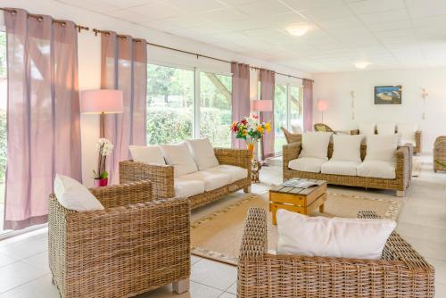 Lobby, Lagrange Vacances Les Terrasses du Lac in Mimizan Lobby, Lagrange Vacances Les Terrasses du Lac in Mimizan