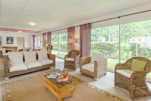 Lobby, Lagrange Vacances Les Terrasses du Lac in Mimizan Lobby, Lagrange Vacances Les Terrasses du Lac in Mimizan
