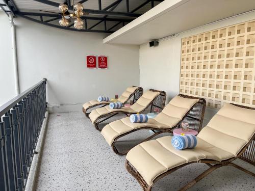 Luxury Malioboro Hotel near Grand Pacific Hall Luxury Malioboro Hotel near Grand Pacific Hall