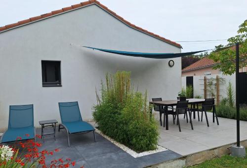 Kert, L'atelier du Guette-Loup in Thouare Sur Loire Kert, L'atelier du Guette-Loup in Thouare Sur Loire