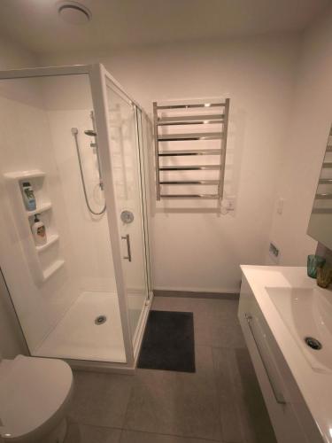 حمام, Cosy Sunny Bedroom Close to Airport in برنسايد حمام, Cosy Sunny Bedroom Close to Airport in برنسايد