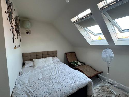 Cosy Double Room in a Private Home in Buckingham, just a 10-minute stroll to the town! in บักกิ้งแฮม Cosy Double Room in a Private Home in Buckingham, just a 10-minute stroll to the town! in บักกิ้งแฮม