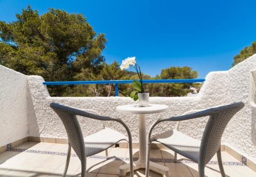 陽台/露台, 蒙特瑪律全球酒店 (Globales Montemar) in 濱河聖埃烏拉利亞 陽台/露台, 蒙特瑪律全球酒店 (Globales Montemar) in 濱河聖埃烏拉利亞