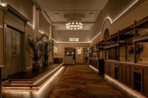 Ресторан, Cedar Court Hotel Harrogate in Херрогейт Ресторан, Cedar Court Hotel Harrogate in Херрогейт