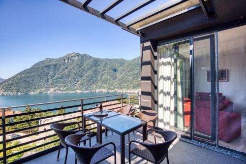 Létesítmények, Panorama Como Lake in Nesso Létesítmények, Panorama Como Lake in Nesso