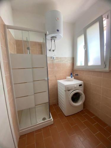 Ampio Appartamento immerso tra le Campagne Pontine in ลาตินา Ampio Appartamento immerso tra le Campagne Pontine in ลาตินา