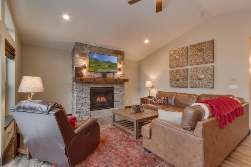 Silver Pines - Ski or Summer 30 plus day home in Lake Valley Silver Pines - Ski or Summer 30 plus day home in Lake Valley