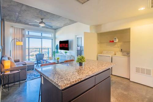 Spacious 2BR Apt with Gym Pool Parking in مركز مدينة فونيكس Spacious 2BR Apt with Gym Pool Parking in مركز مدينة فونيكس