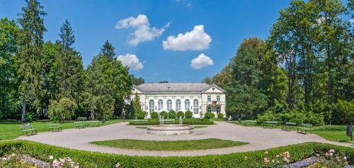 Villa Polonia in Jelenia Gora Villa Polonia in Jelenia Gora