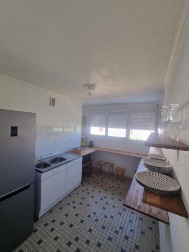 Konyha, L'Espace Privilège - F3 avec Balcon, Lamballe (L'Espace Privilege - F3 avec Balcon, Lamballe) in Fleury-les-Aubrais Konyha, L'Espace Privilège - F3 avec Balcon, Lamballe (L'Espace Privilege - F3 avec Balcon, Lamballe) in Fleury-les-Aubrais