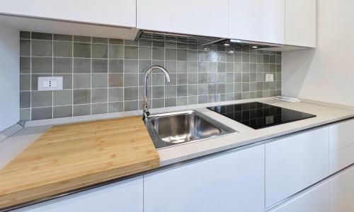 Nuovissimo Trilo vicino ai campi da tennis in Varazze Nuovissimo Trilo vicino ai campi da tennis in Varazze