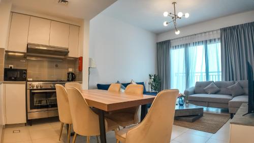 Silk Valley - Modern 2BR Near Park & Attractions in Damac Hills 2 Silk Valley - Modern 2BR Near Park & Attractions in Damac Hills 2