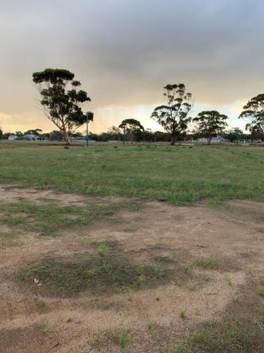 Merredin Cottage on the Avenue in Merredin Merredin Cottage on the Avenue in Merredin