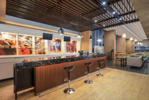 Restaurant, ibis Gading Serpong Hotel in Tangerang Restaurant, ibis Gading Serpong Hotel in Tangerang