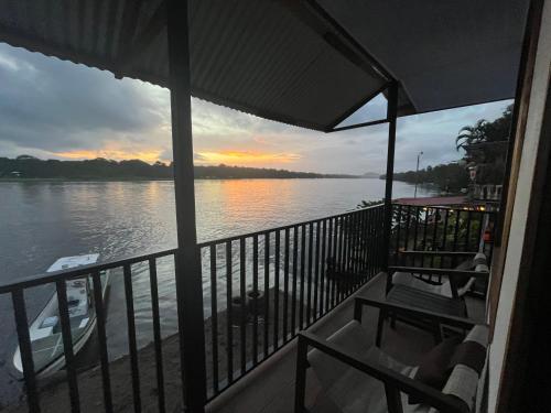 Balcony/terrace, Apartamento Lirios del Rio in Tortuguero Balcony/terrace, Apartamento Lirios del Rio in Tortuguero