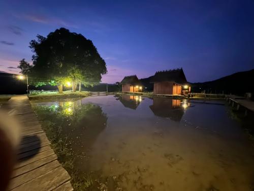 ເຂົ້າໜຽວຟາມສະເຕ-Kao Niaw Farmstay in Kouangxi Water Fall ເຂົ້າໜຽວຟາມສະເຕ-Kao Niaw Farmstay in Kouangxi Water Fall