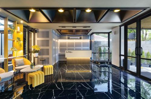 Lobby, ROOMS INC Sudirman – Jakarta in Jakarta Lobby, ROOMS INC Sudirman – Jakarta in Jakarta