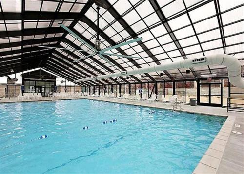 This photo about King Condo at Holiday Hills shared on HyHotel.com