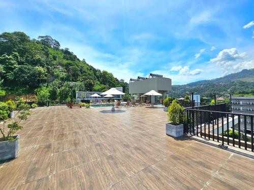 فندق أواك راي ريجنسي (Oak Ray Regency Hotel) in بيرادينيا فندق أواك راي ريجنسي (Oak Ray Regency Hotel) in بيرادينيا