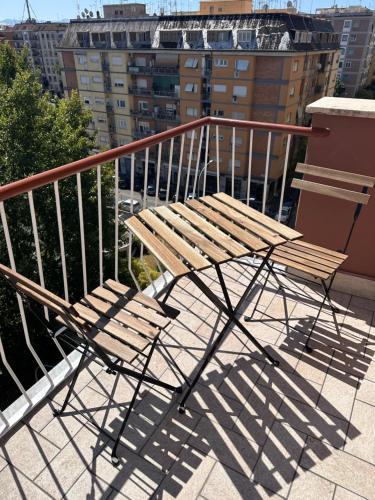 Balcony/terrace, Sunflower House in Rome Suburbs Balcony/terrace, Sunflower House in Rome Suburbs